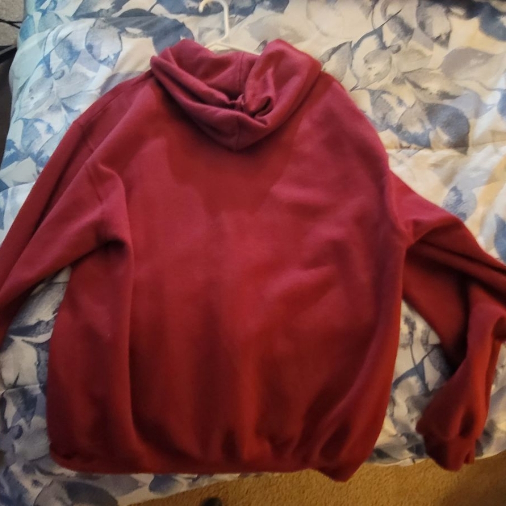 Woman's shirt and pull over.